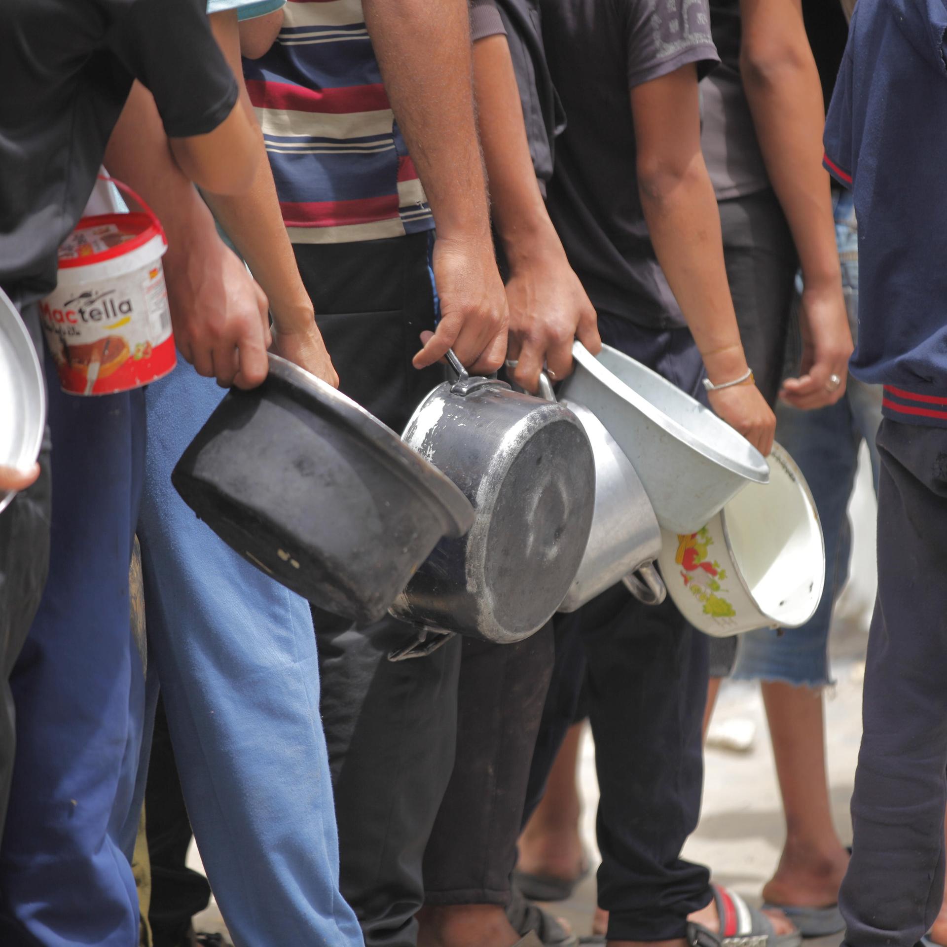 Lage in Gaza - Hilfsorganisationen fordern Krisengipfel im Kanzleramt