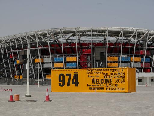 Außenansicht auf das 974-Fußballstadion in Katar.