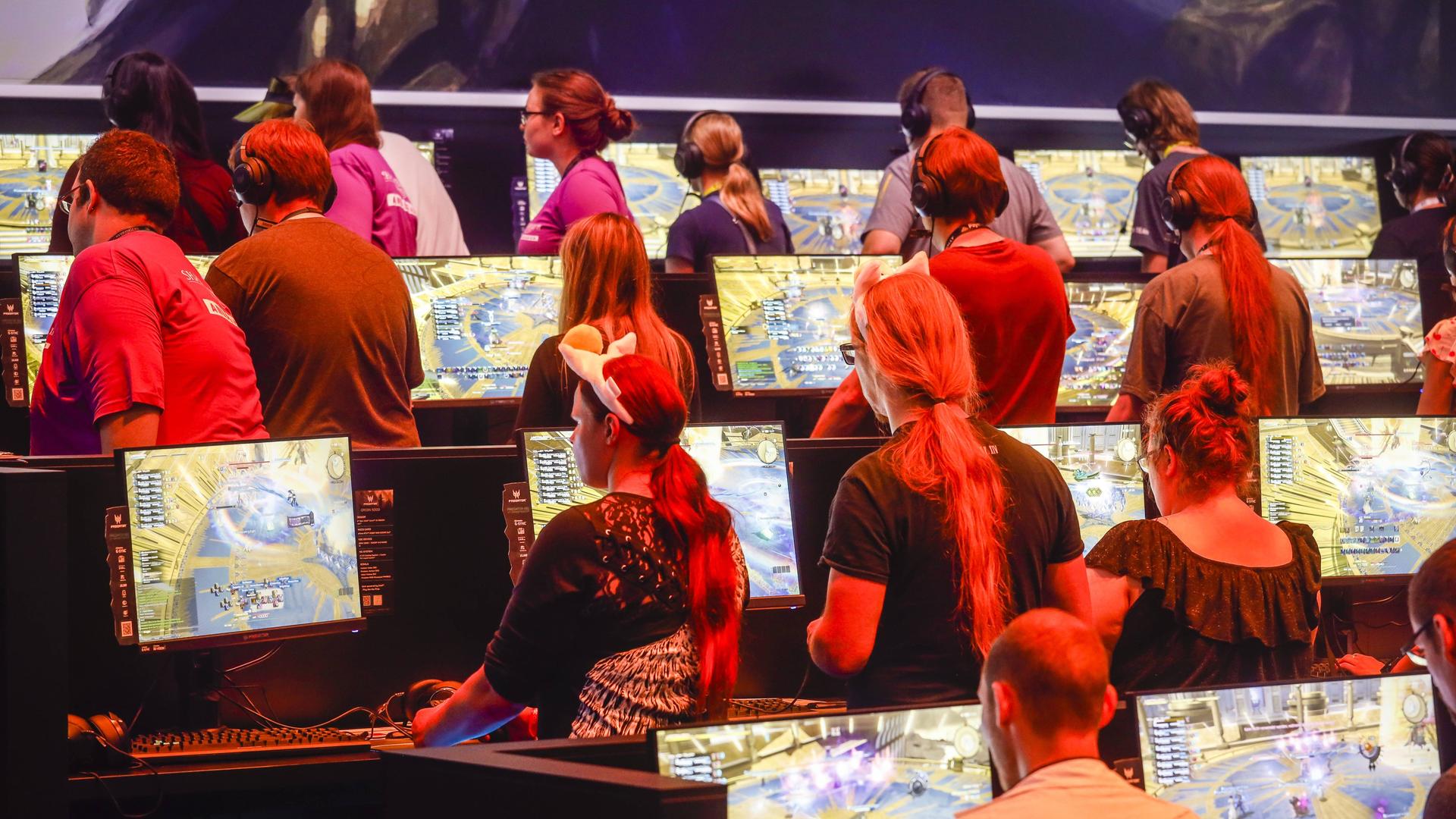 Gamer auf der weltgrößten Computerspielmesse Gamescom in Köln (2018)
