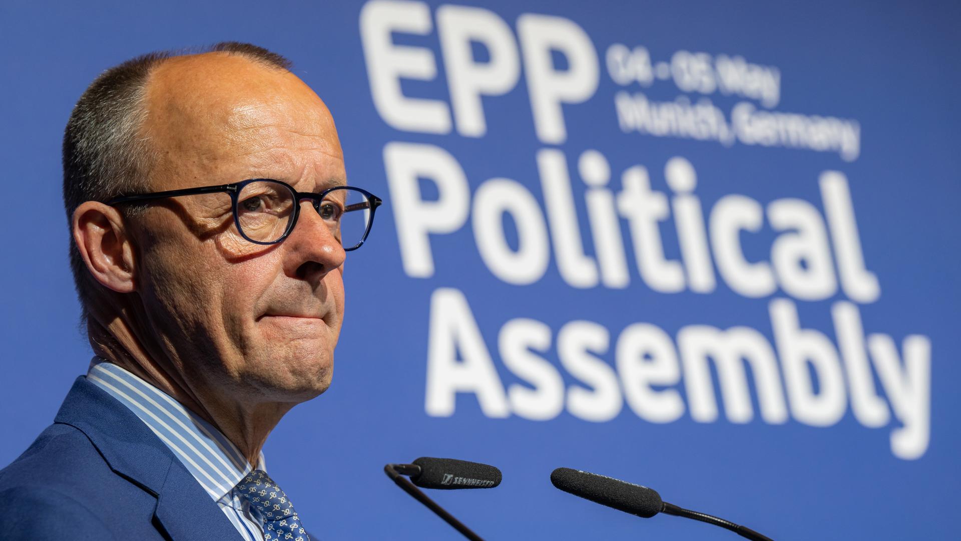 Zu sehen ist Friedrich Merz, CDU-Chef, auf einer Veranstaltung der Europäischen Volkspartei in München am 4.Mai 2023. Zu sehen ist Friedrich Merz, CDU-Chef, auf einer Veranstaltung der Europäischen Volkspartei in München am 4.Mai 2023.