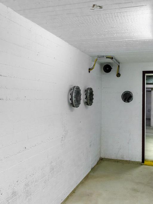 Blick in eine Tiefgarage  in Norderstedt, die als Zivilschutz-Mehrzweckanlage vorgesehen ist.