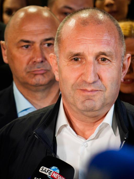 Der bulgarische Wahlsieger Rumen Radew im Porträt 