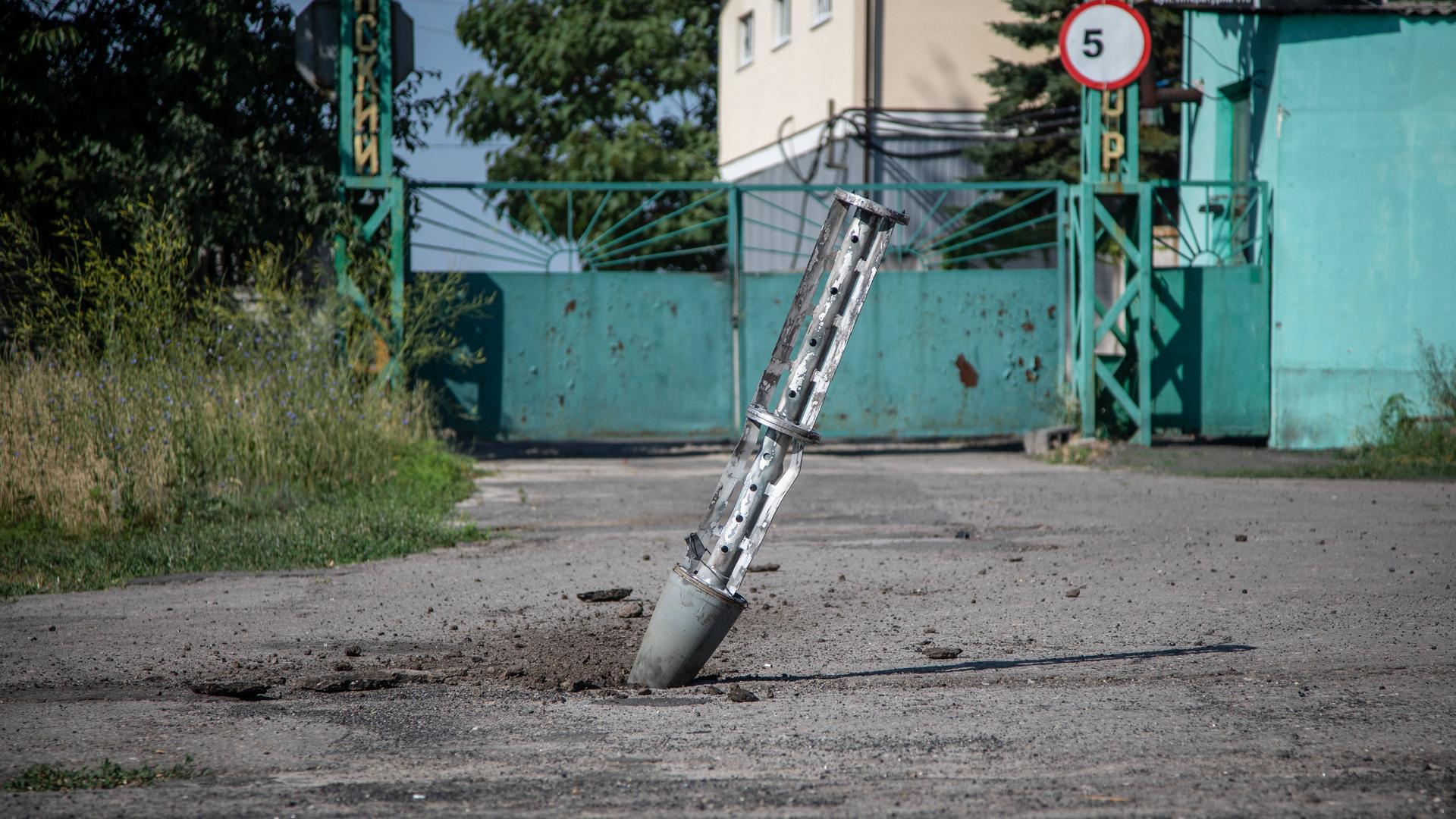 Ein Streubombenträger nahe der Stadt Slawiansk in der Ukraine.