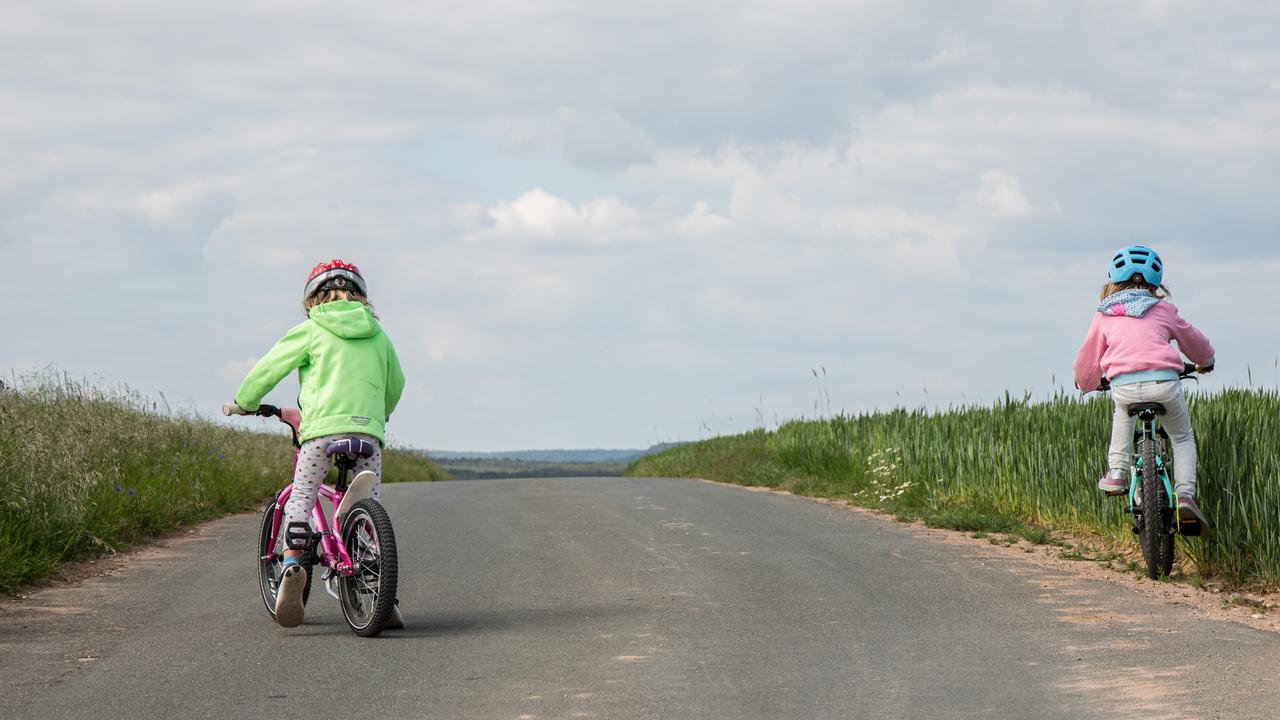 Wunderschone Wie Lange Mussen Kinder Ruckwarts Fahren Bild