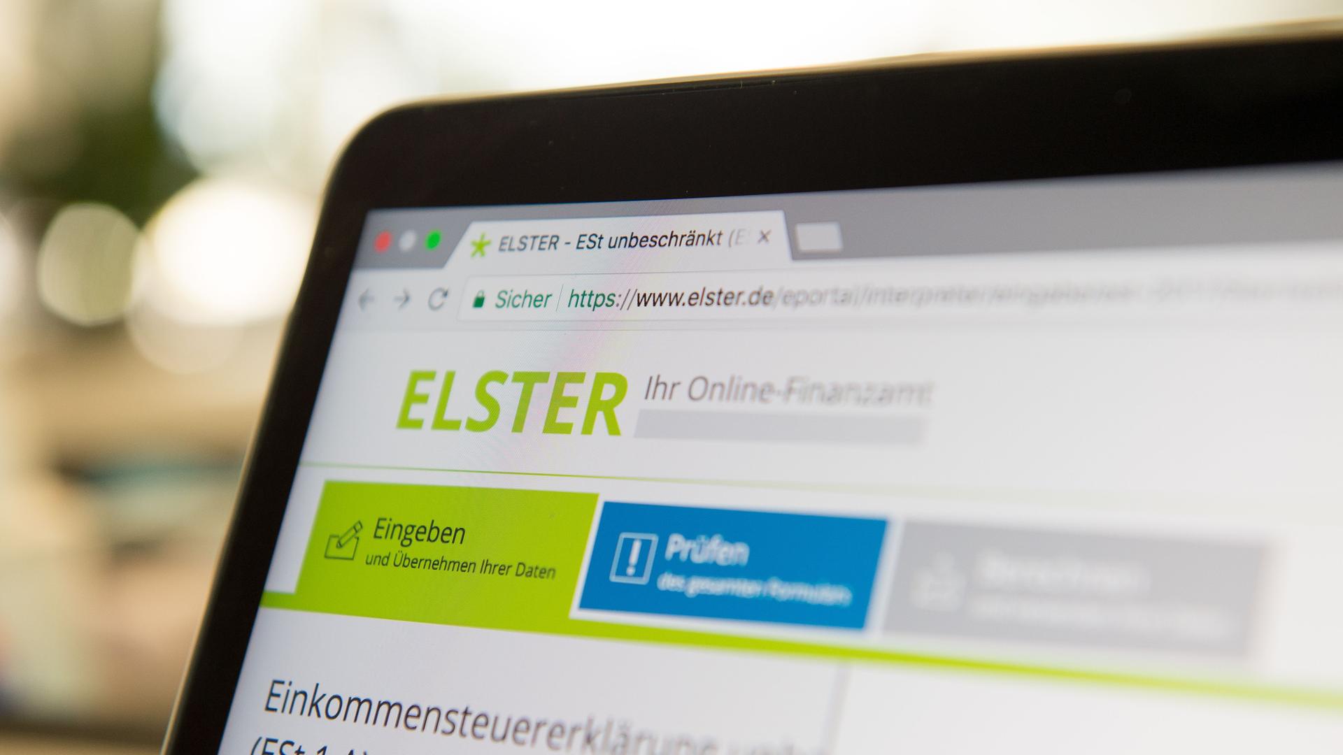Berlin: Die Steuer-Plattform "Elster" ist auf dem Bildschirm eines Laptops zu sehen. 