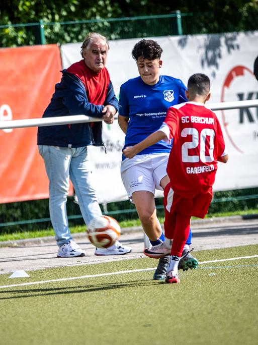 Szene aus dem Jugendfußballspiel in der C-Jugend zwischen FSV Witten gegen SC Berchum Garenfeld 