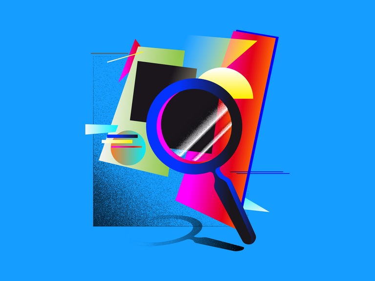 Eine Lupe und schemenhaft dargestellte Gemälde