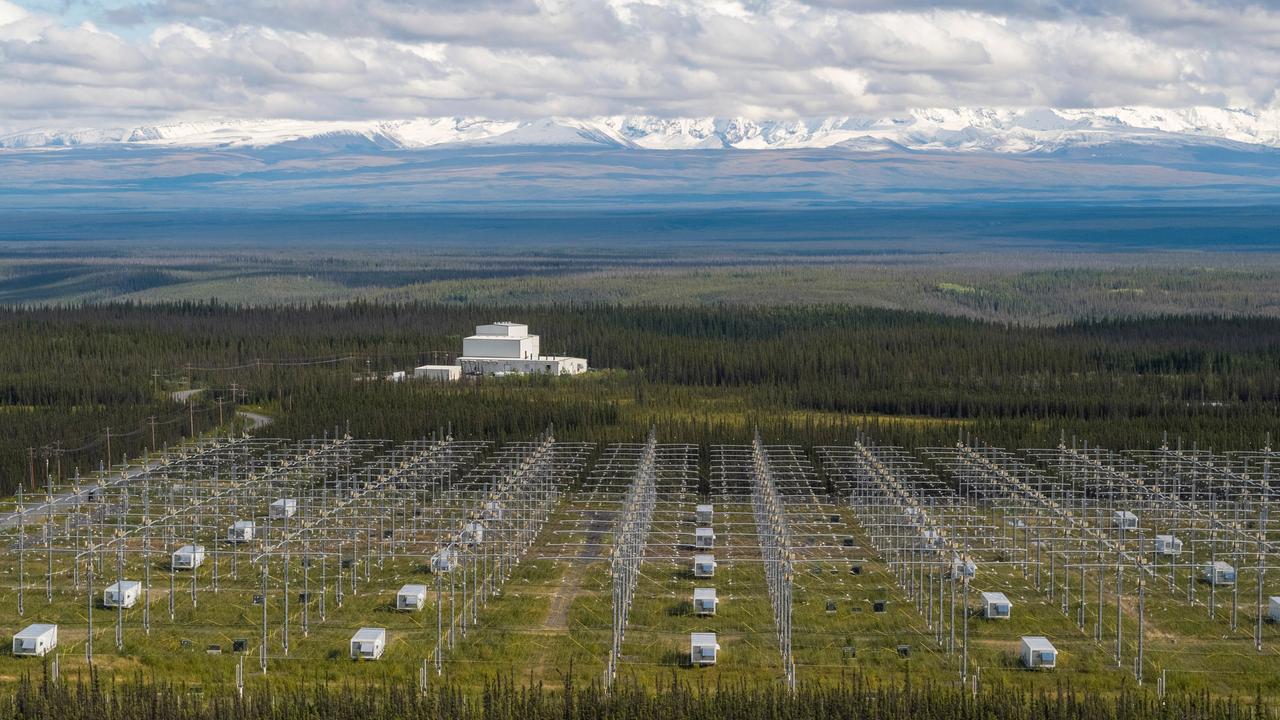Antnennen des US-amerikanischen Forschungsprogramms HAARP in Alaska.