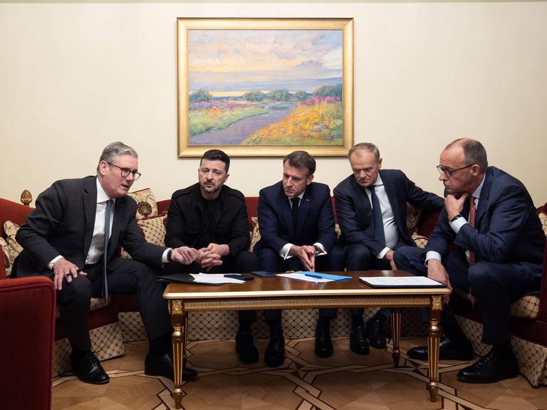 Präsident Wolodymyr Selenskyj empfängt Keir Starmer, Emmanuel Macron, Friedrich Merz und Donald Tusk am 10.05.2025 in Kiew.