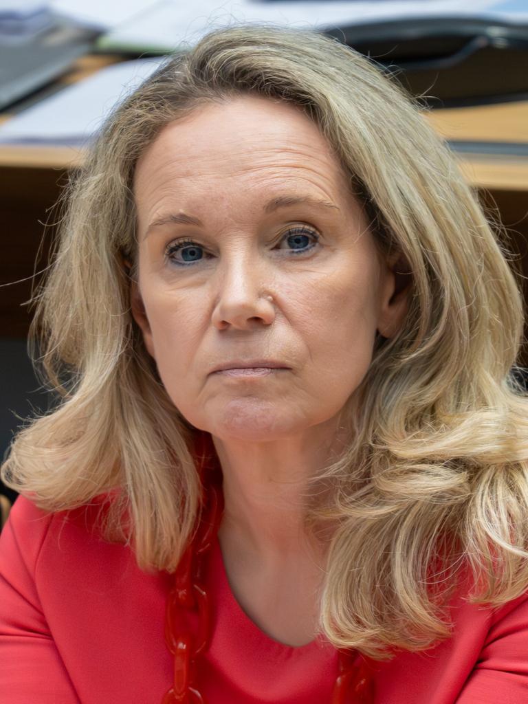 Sarah Wedl-Wilson sitzt im Berliner Abgeordnetenhaus. 