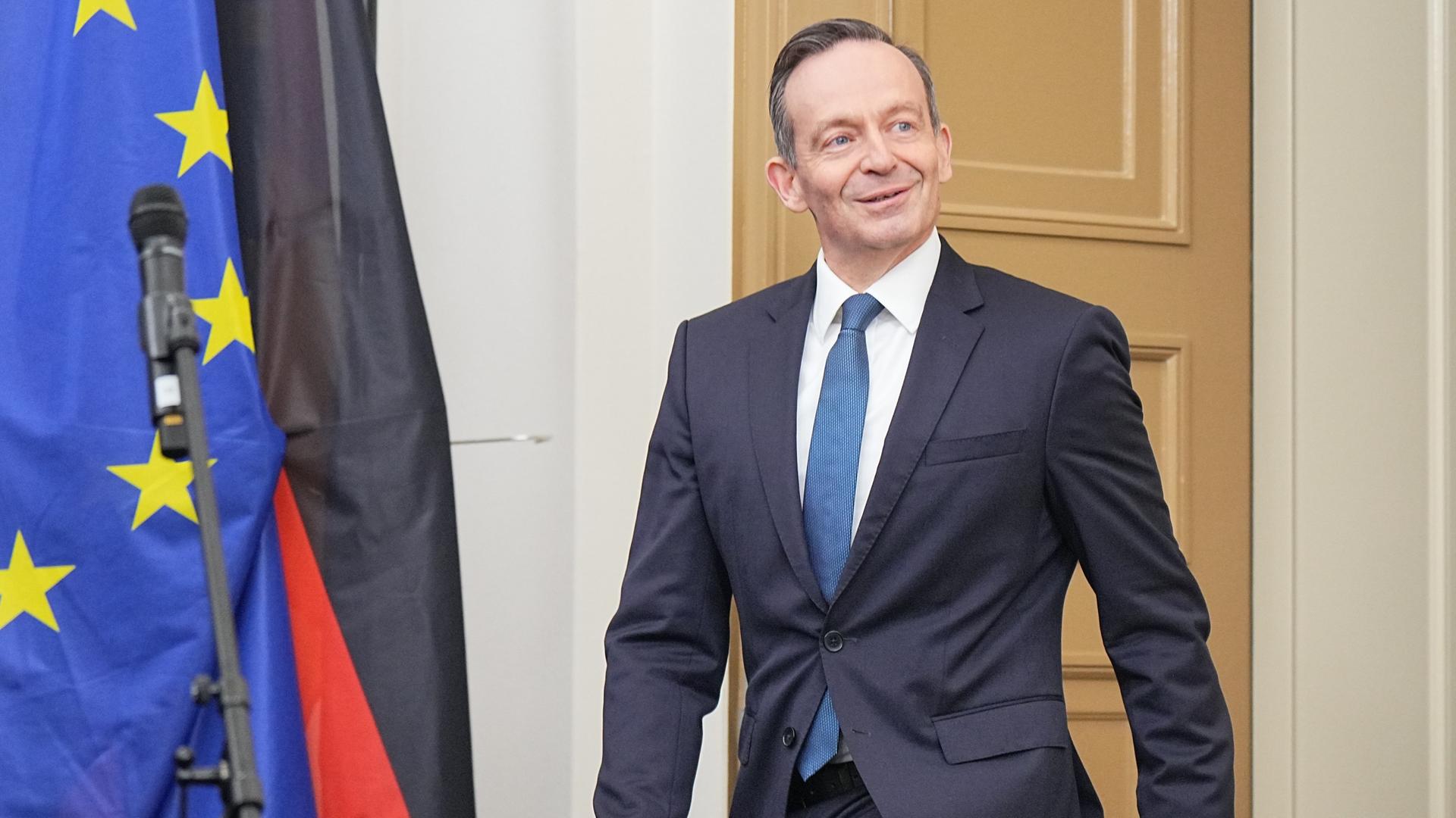 Volker Wissing (FDP), Bundesminister für Verkehr und Digitales, nimmt an einem Pressestatement nach dem Bruch der Ampel-Koalition teil. Volker Wissing (FDP), Bundesminister für Verkehr und Digitales, nimmt an einem Pressestatement nach dem Bruch der Ampel-Koalition teil.