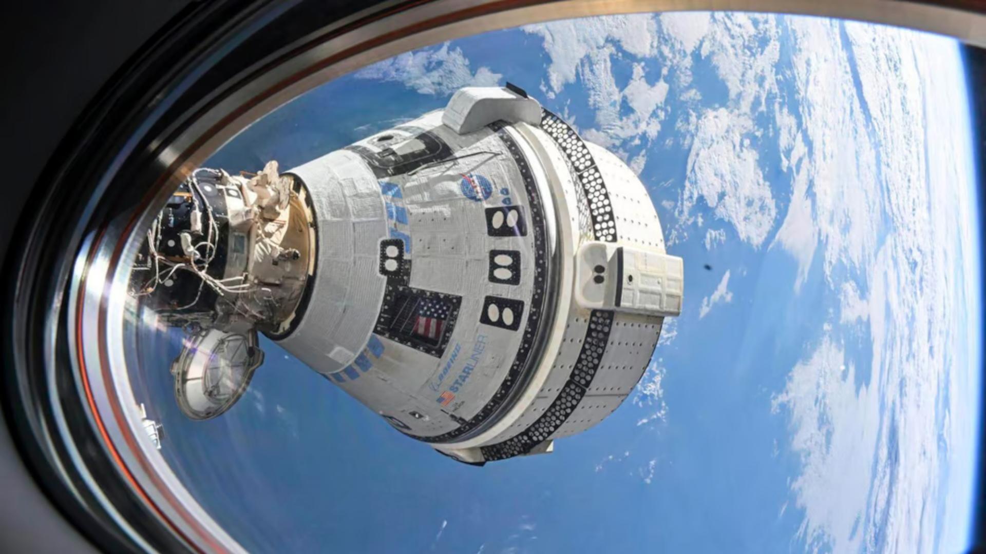 Blick auf den Boeing Starliner, der an die Weltraumstation ISS angedockt ist.