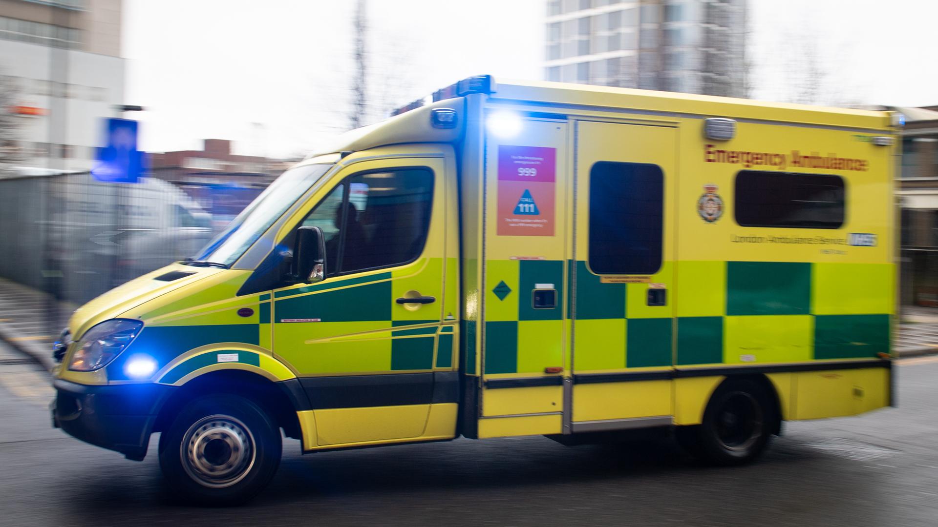 Verletzte laut Medienberichten - Zwei Züge nördlich von London kollidiert