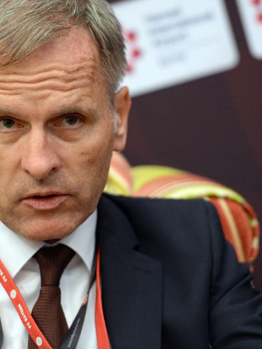 Zu sehen ist der ehemalige deutsche Botschafter in Katar, Hans-Udo Muzel.