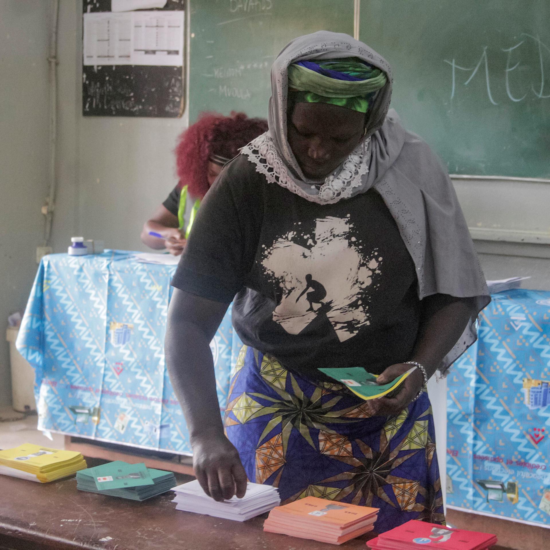 Zentralafrika - Präsidentschaftswahl in Kamerun - 92-jähriger Staatschef Biya strebt achte Amtszeit an