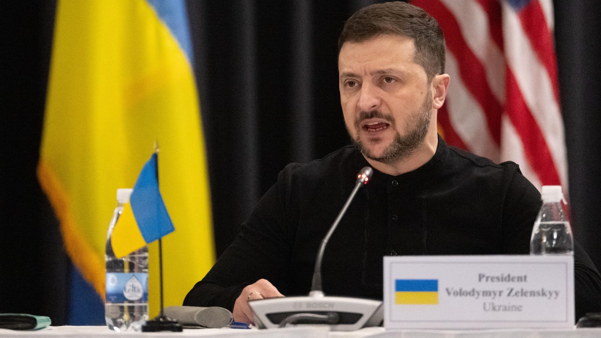 Ramstein: Wolodymyr Selenskyj, Präsident der Ukraine, nimmt am Treffen der Ukraine-Kontaktgruppe auf der US Air Base Ramstein teil. Ramstein: Wolodymyr Selenskyj, Präsident der Ukraine, nimmt am Treffen der Ukraine-Kontaktgruppe auf der US Air Base Ramstein teil.