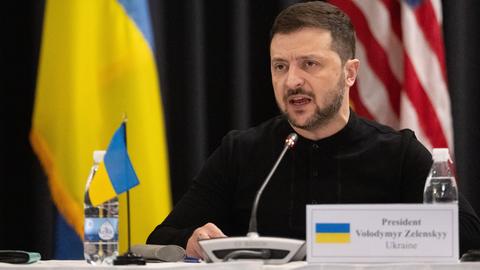 Ramstein: Wolodymyr Selenskyj, Präsident der Ukraine, nimmt am Treffen der Ukraine-Kontaktgruppe auf der US Air Base Ramstein teil.