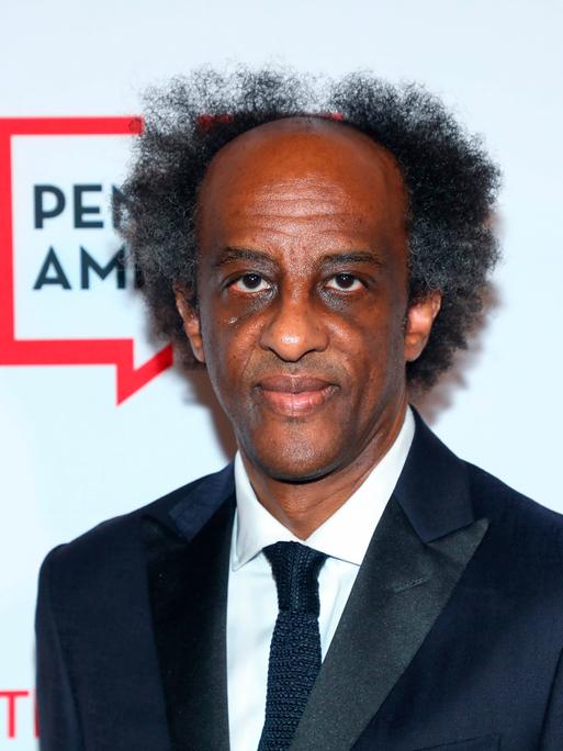 Dinaw Mengestu nimmt am Donnerstag, dem 14. Mai 2026, in New York an der PEN America Literary Gala im American Museum of Natural History teil.