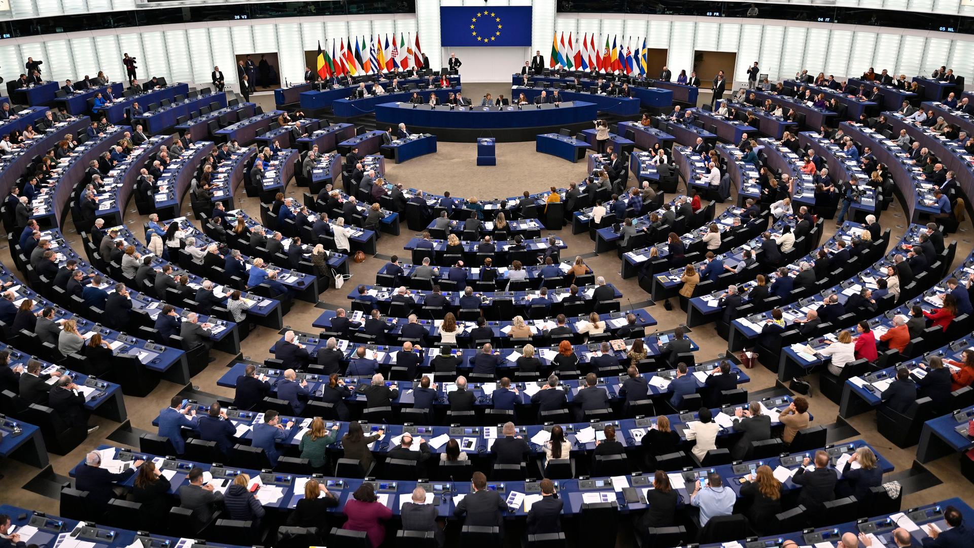 Das versammelte EU-Parlament bei der Wahl eines neuen Vizepräsidenten des EU-Parlaments. Aufgenommen in Straßburg am 18.01.2023.