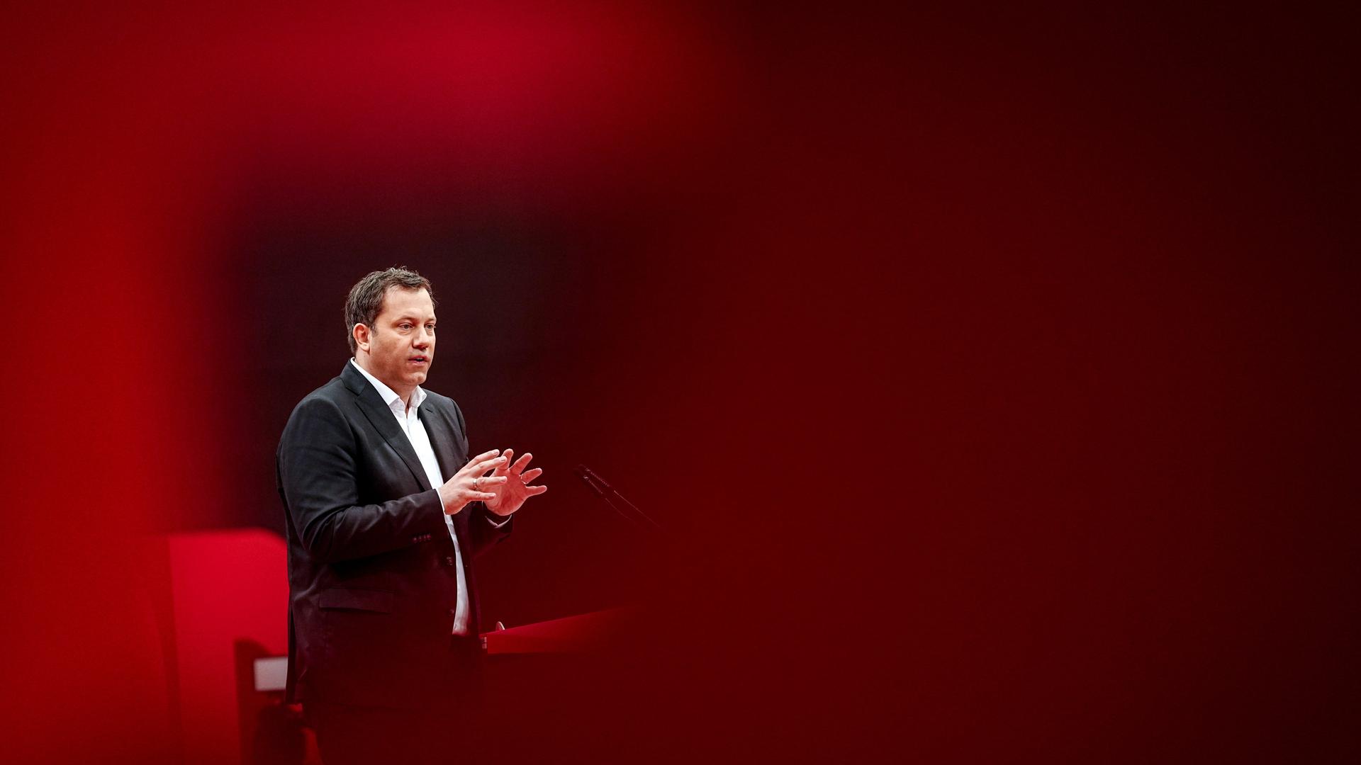 SPD-Chef Klingbeil spricht beim SPD-Bundesparteitag
