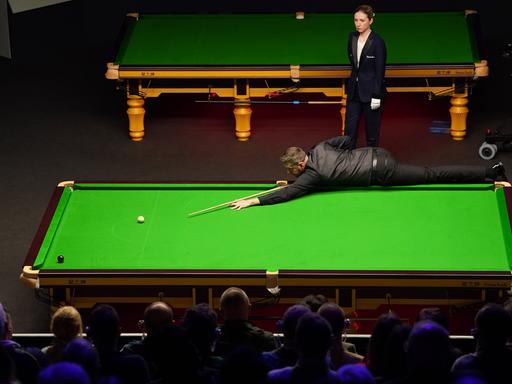 Die Snooker-Weltmeisterschaft wird in Sheffield ausgetragen und schon seit 1977 im altehrwürdigen Crucible Theatre.