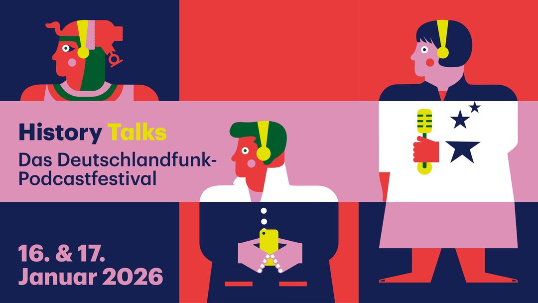 Die Illustration für das Dlf-Podcastfestival "History Talks" zeigt drei Figuren der Geschichte: Ramses II., Elvis Presley und Angela Merkel. Alle drei tragen Kopfhörer.  Elvis hält zusätzlich ein Smartphone in der Hand und Angela Merkel ein Mikrofon.