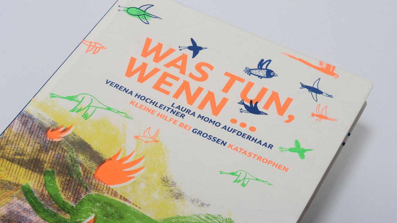 Das Kinderbuch "Was tun, wenn" ist von der Stiftung Buchkunst als schönestes Buch des Jahres ausgezeichnet worden