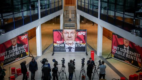 Plakate für die SPD-Wahlkampagne für die Bundestagswahl 
