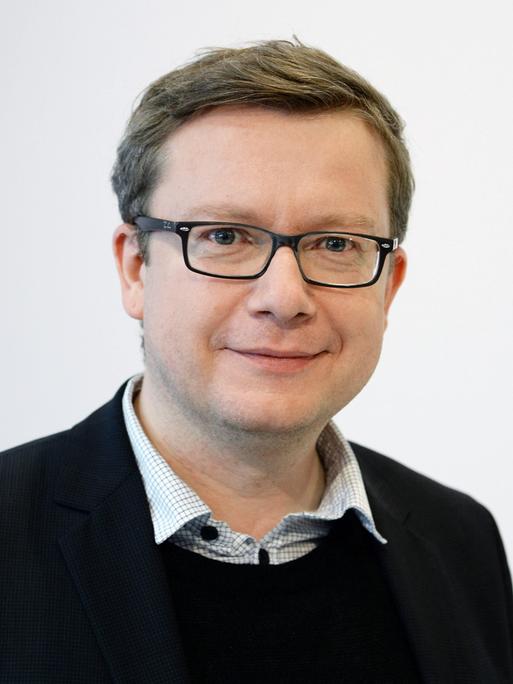 Porträt des Autors Adam Soboczynski. Porträt des Autors Adam Soboczynski.