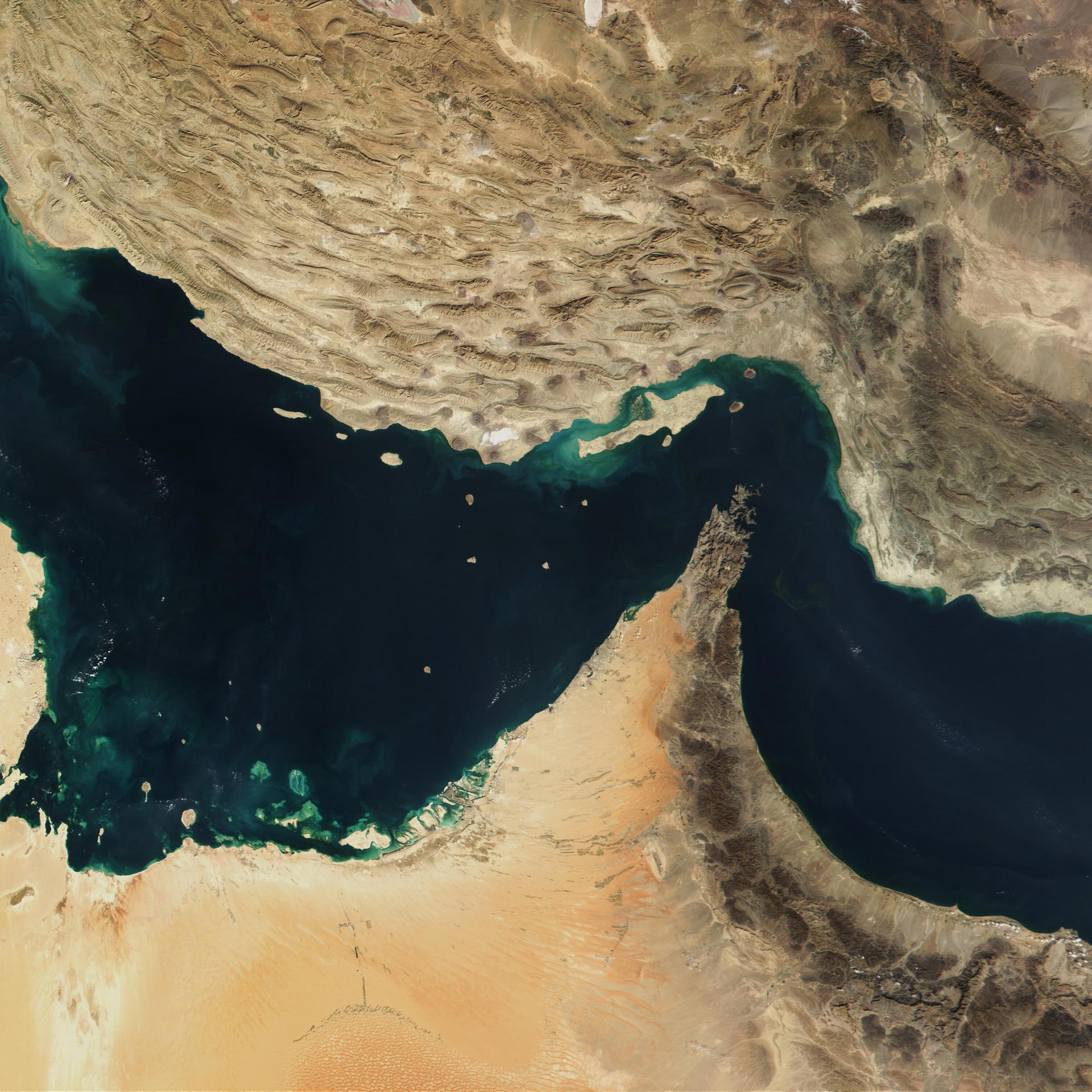 Der Persische Golf, die Straße von Hormus und der Golf von Oman in einer Satellitenaufnahme (undatiert).