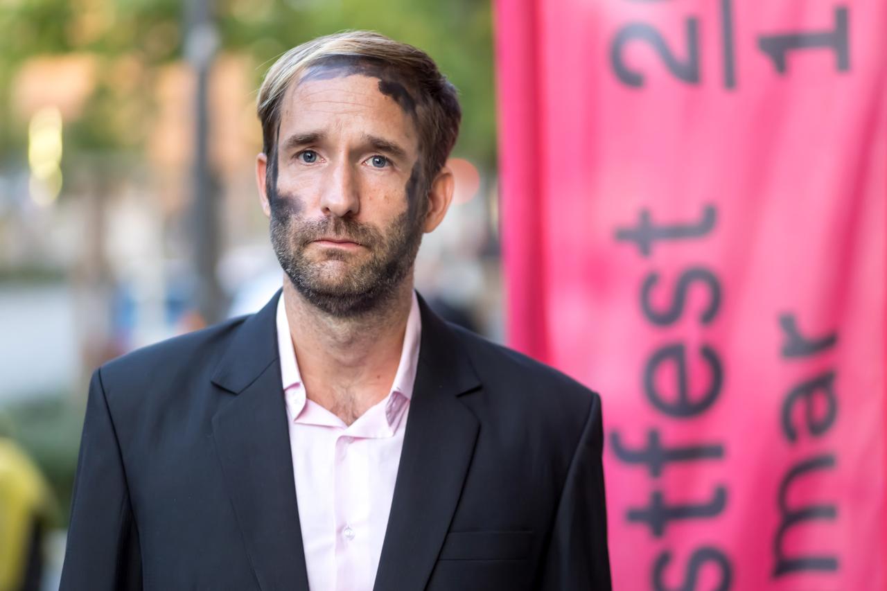 Zentrum für Politische Schönheit und Otto Muehl - Werkschau am Täterort