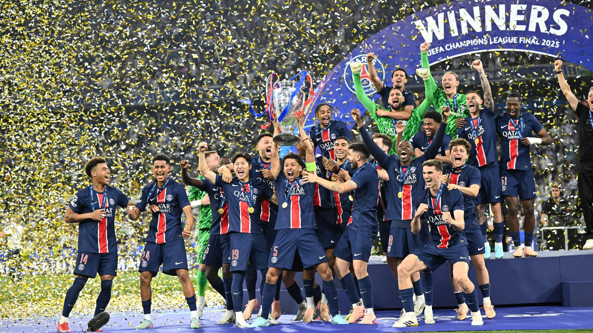 Jubel bei den Spielern von Paris Saint-Germain nach dem Gewinn der Fußball-Champions-League.