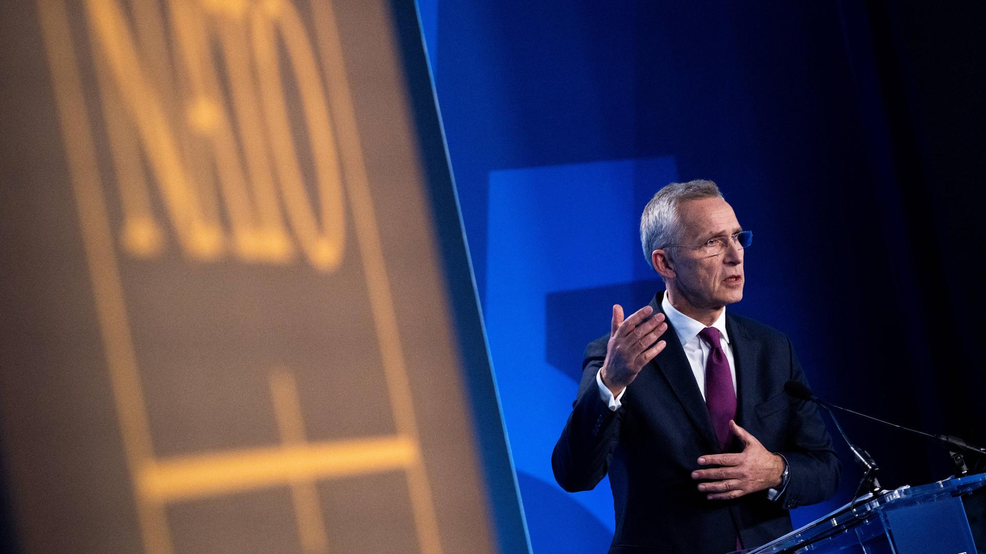 NATO-Generalsekretär Jens Stoltenberg spricht während einer Pressekonferenz am Rande des NATO-Gipfels zum 75-jährigen Bestehen in Washington DC am 11. Juli 2024. 