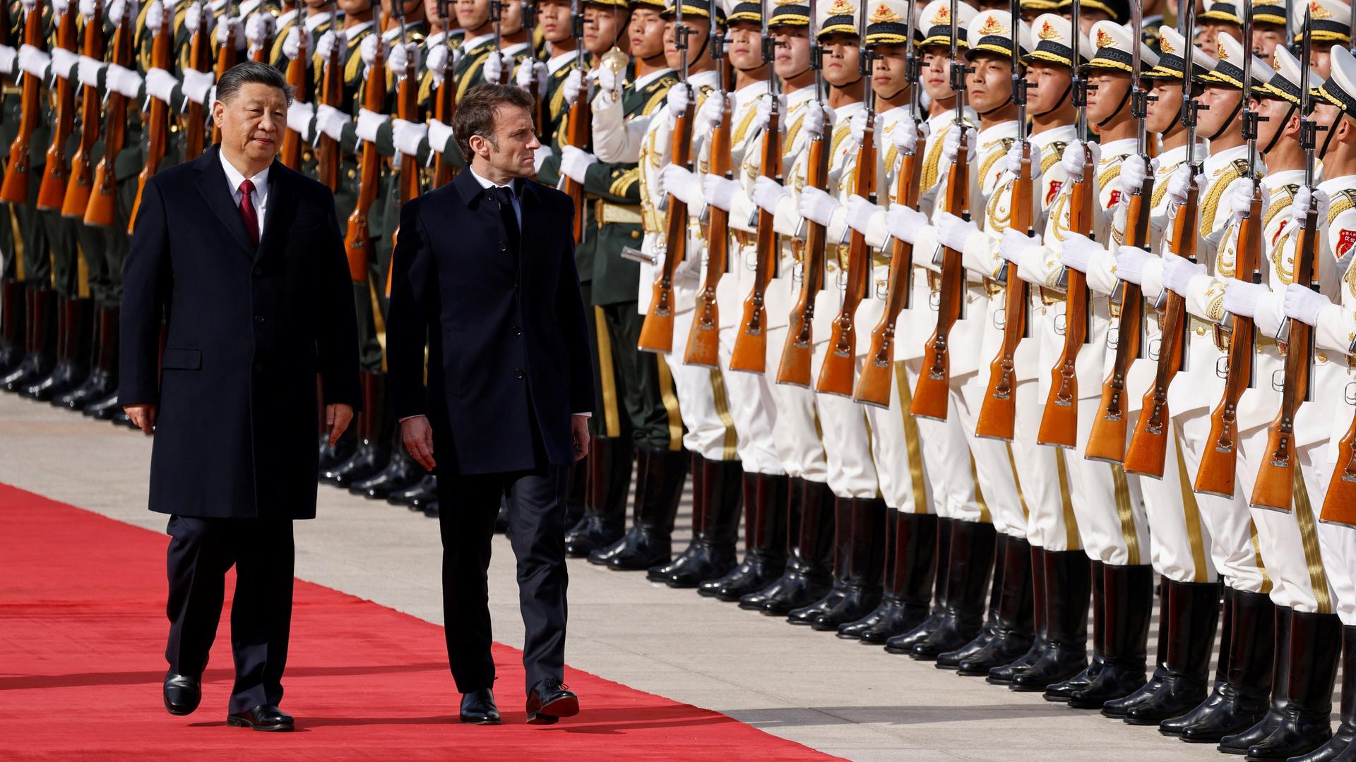 Der chinesische Staats- und Parteichef Xi und Frankreichs Präsident Macron in Peking