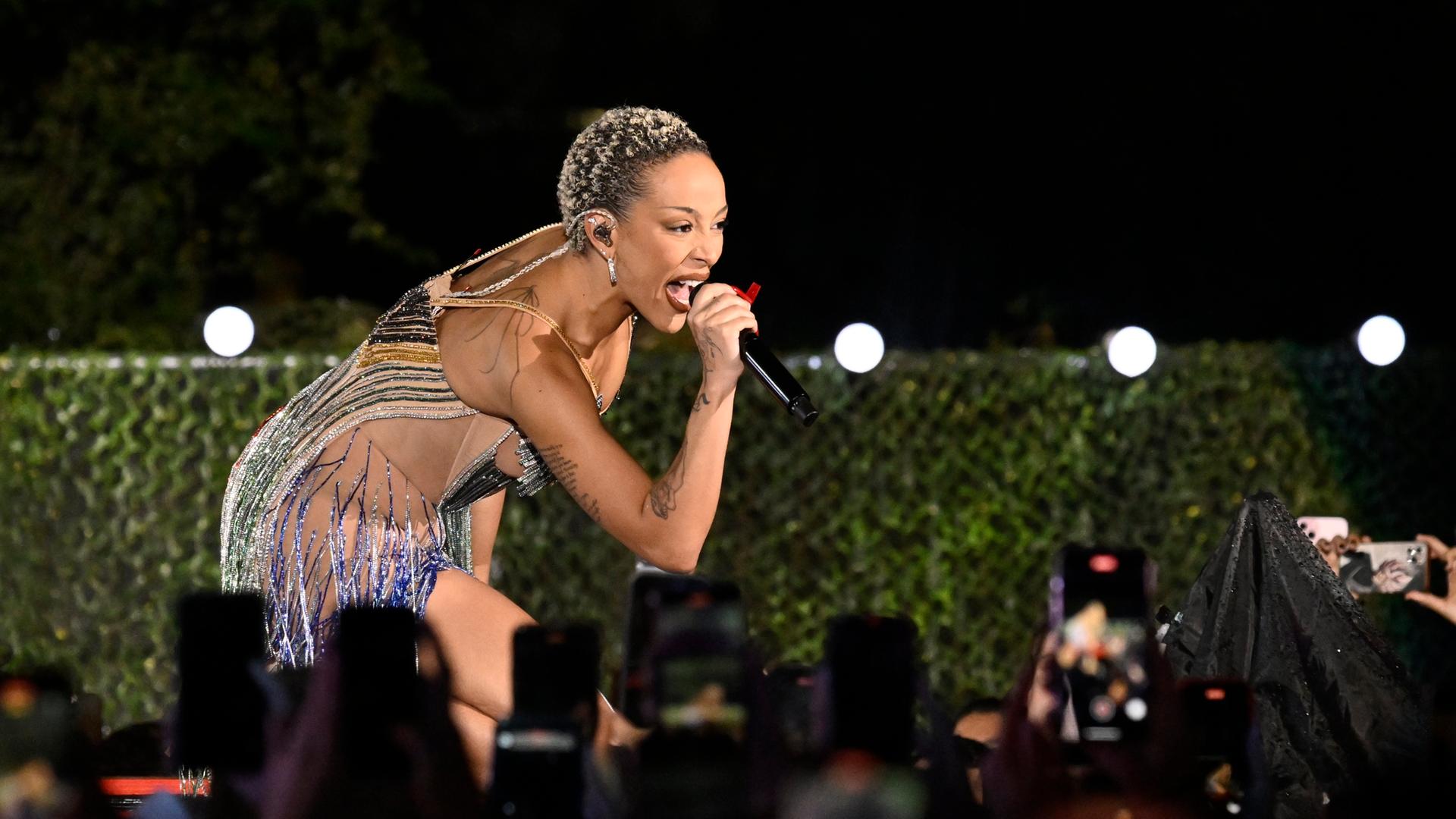 Doja Cat singt während des Global Citizen Festivals in New York 2024 Doja Cat singt während des Global Citizen Festivals in New York 2024