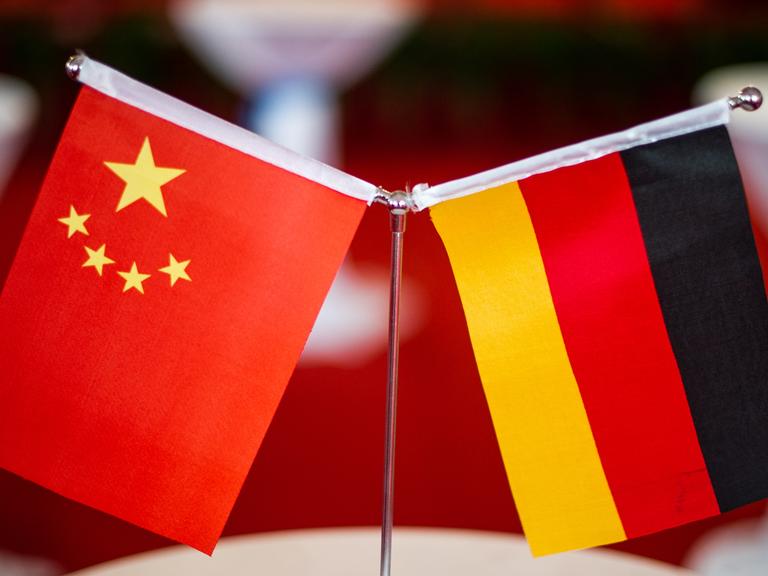 Flaggen China Deutschland 