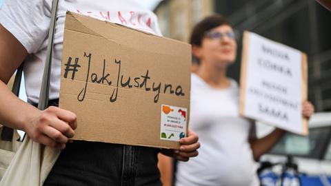 Solidaritätskundgebung für die Frauenrechtsaktivistin Justyna Wydrzyńska in Krakau.