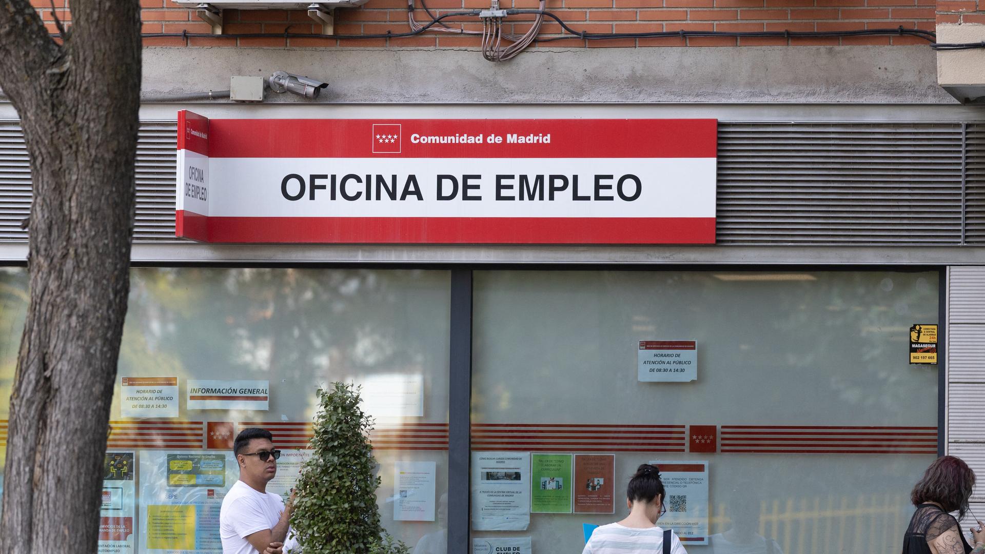 Ein Arbeitslosenamt in Madrid Ein Arbeitslosenamt in Madrid