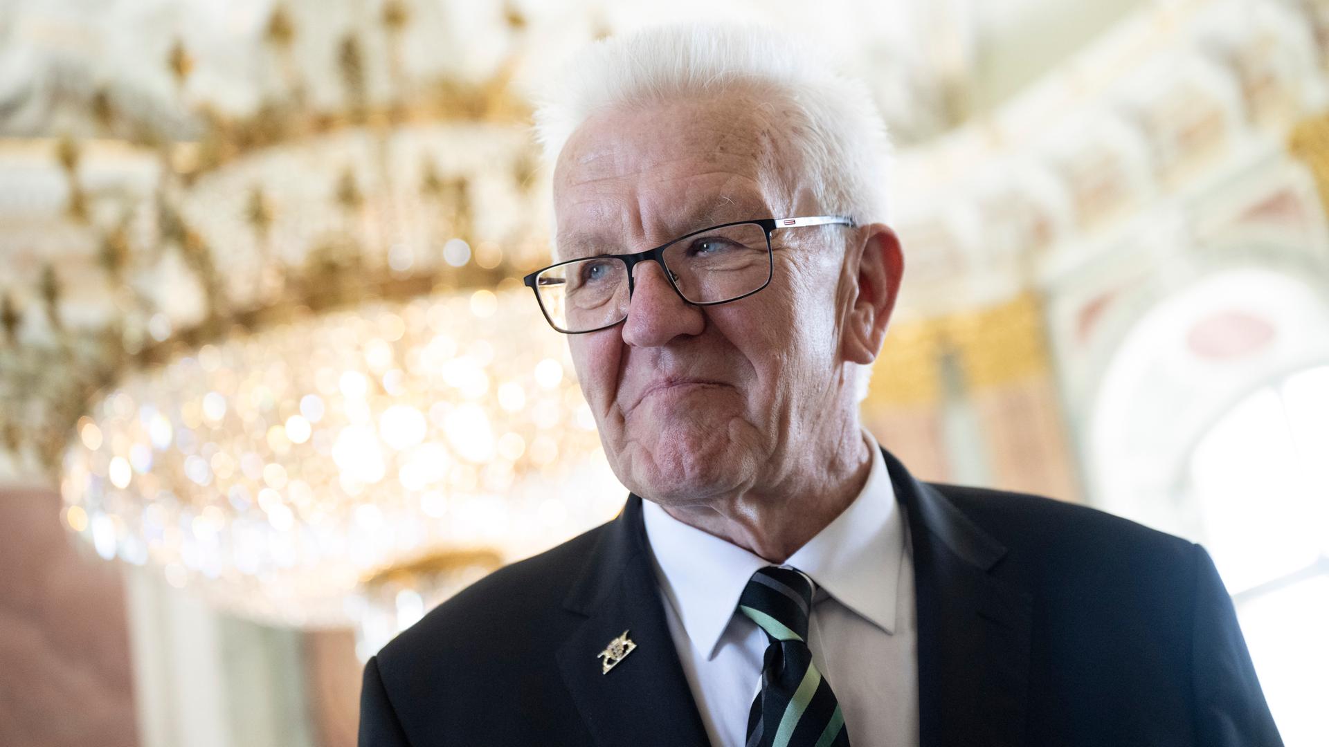 Ministerpräsident Winfried Kretschmann (Bündnis 90/Die Grünen) bei seiner Verabschiedung als baden-württembergischer Ministerpräsident.
