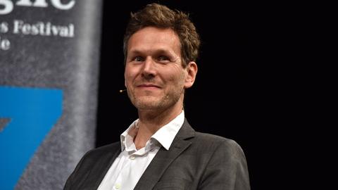Porträtfoto des Philosophen Tobias Rosefeldt 