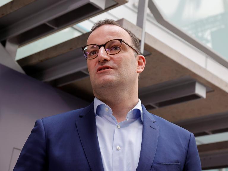 Jens Spahn in leichter Untersicht