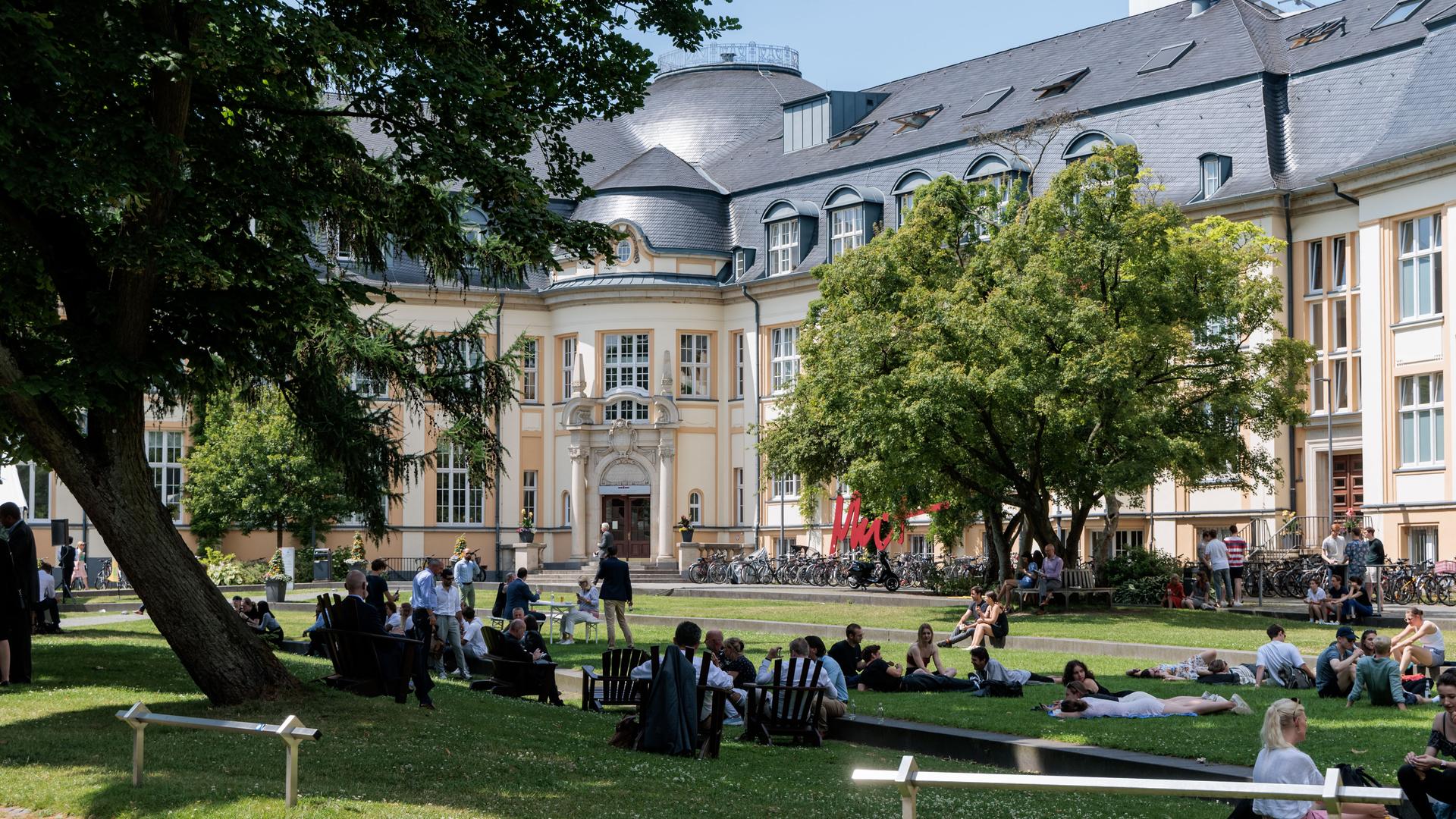 Blick auf den Campus der Bucerius Law School Hochschule für Rechtswissenschaft.