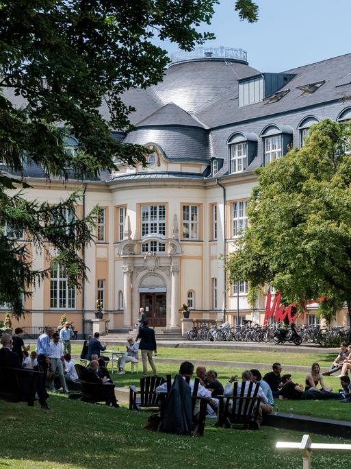 Blick auf den Campus der Bucerius Law School Hochschule für Rechtswissenschaft.