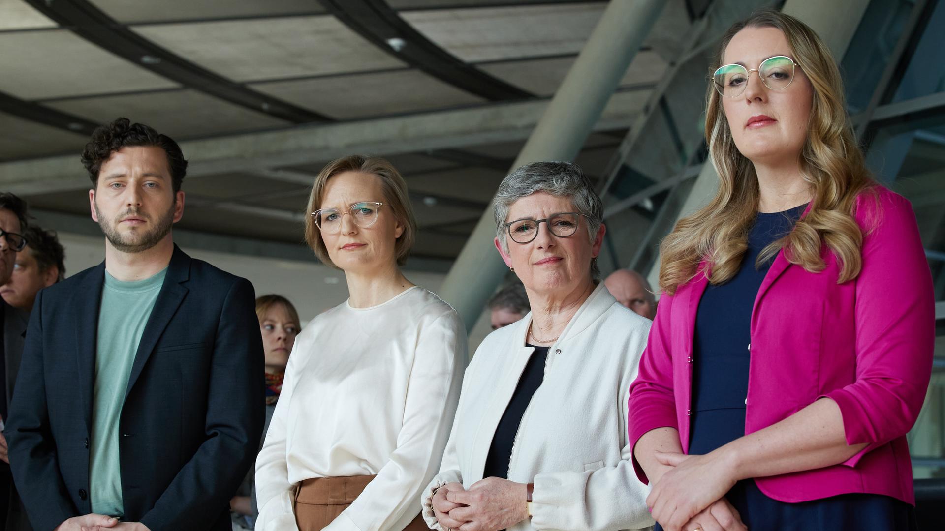 Der Partei- und Fraktionsvorstand der Grünen tritt im Bundestag vor die Presse. Thema ist das Abstimmungsverhalten zum Sondervermögen und die Änderung der Schuldenbremse.