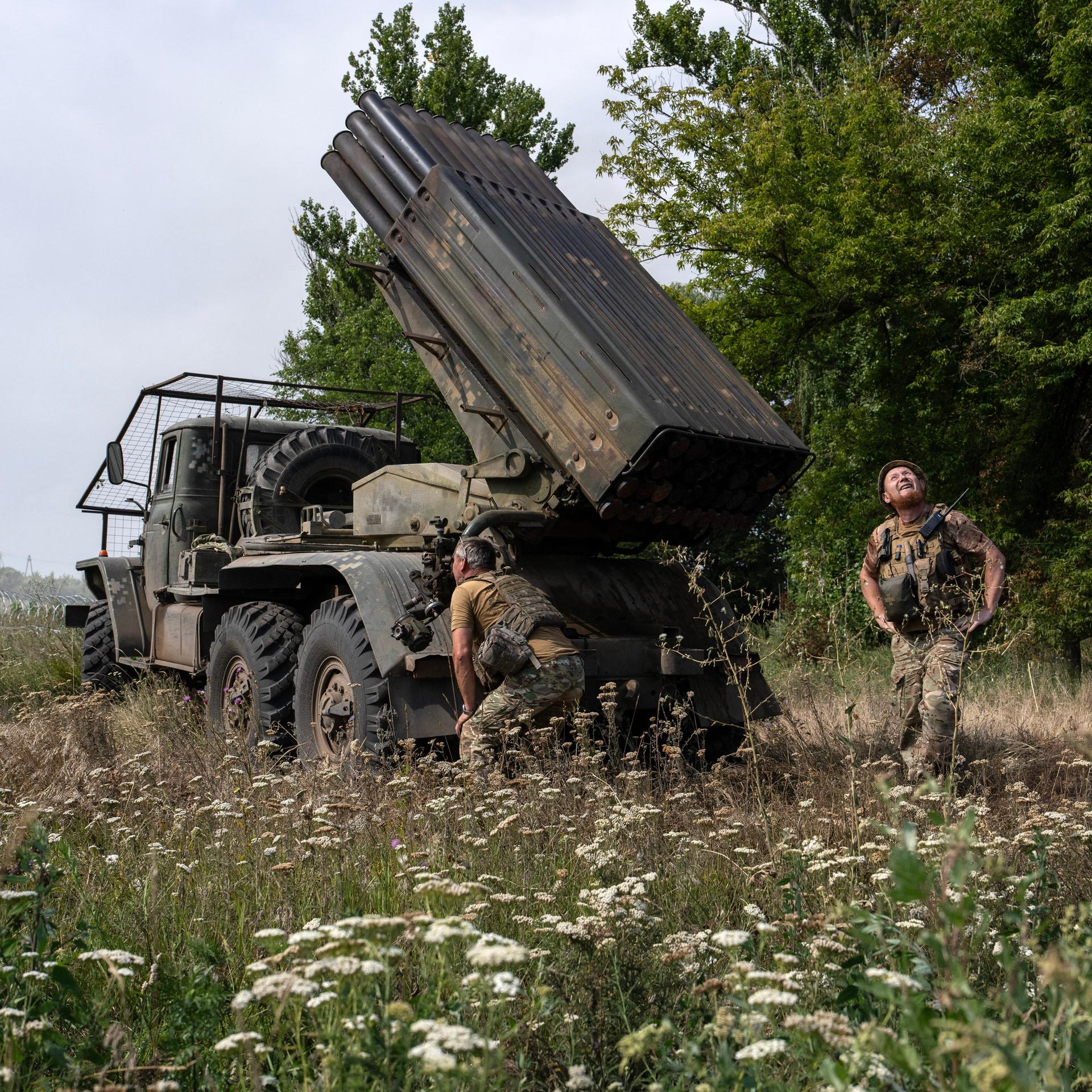 Ukrainische Soldaten in der Nähe von Kramatorsk. 