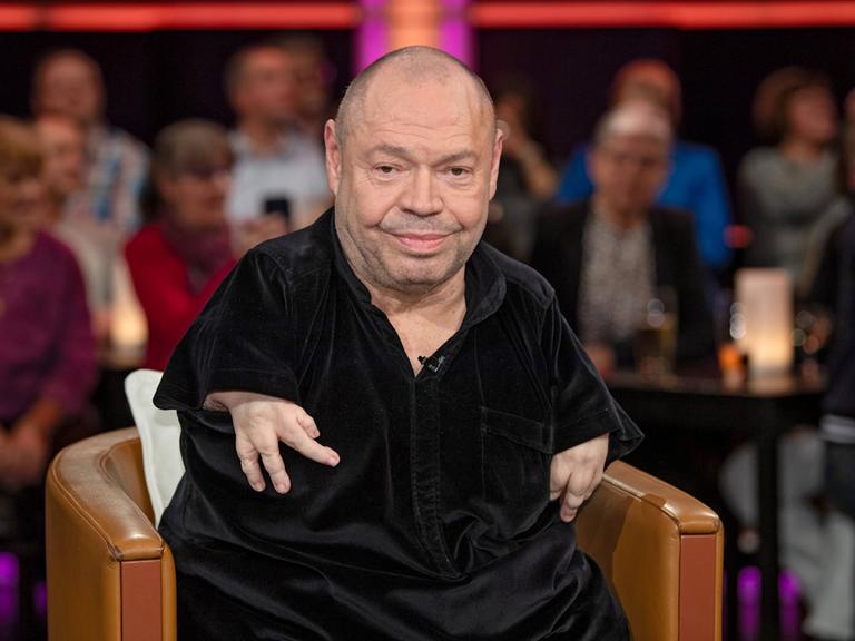 Der Bassbariton Thomas Quasthoff bei der der Aufzeichnung der MDR - Talkshow Riverboat am 31.01.2025 in der Mediacity Leipzig