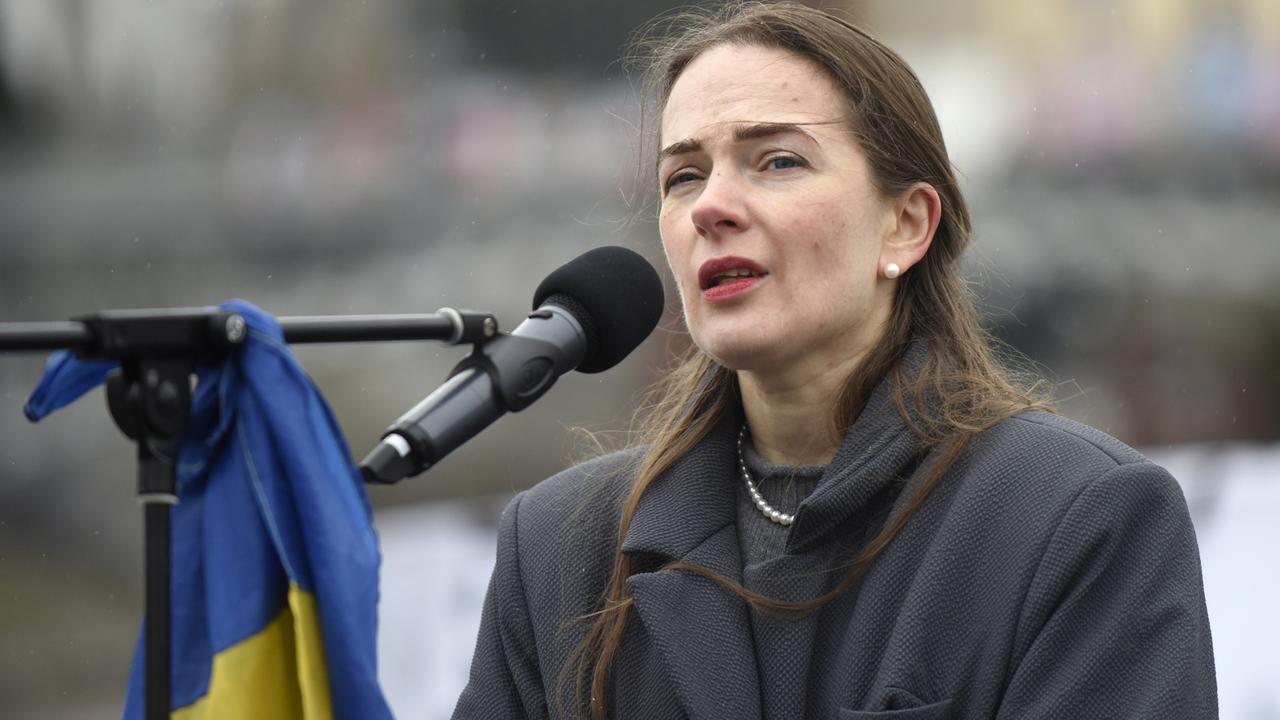 Vorsitzende des Zentrums für Bürgerrechte, Oleksandra Matviichuk, während einer Rede anlässlich des seit elf Jahren andauernden Krieges zwischen Russland und der Ukraine