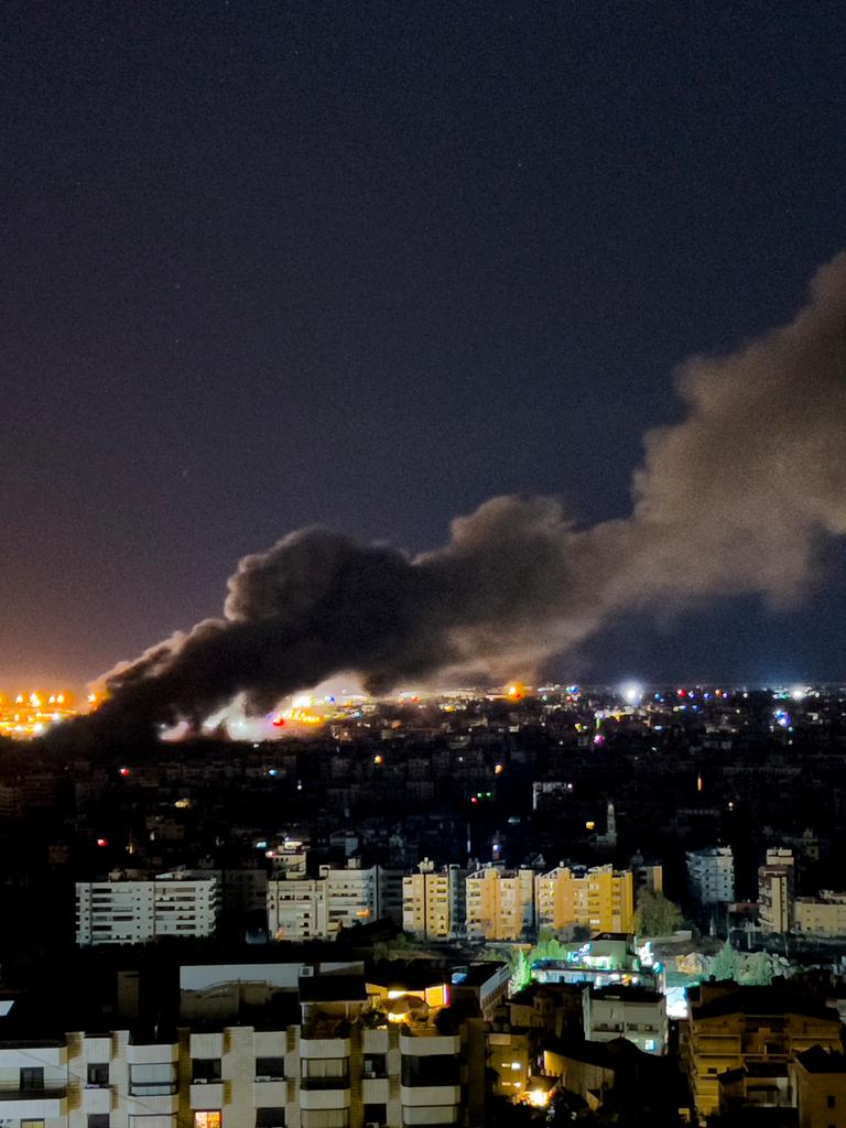 Rauch steigt auf nach einem Angriff der israelischen Luftwaffe auf ein Gebiet im Süden von Beirut