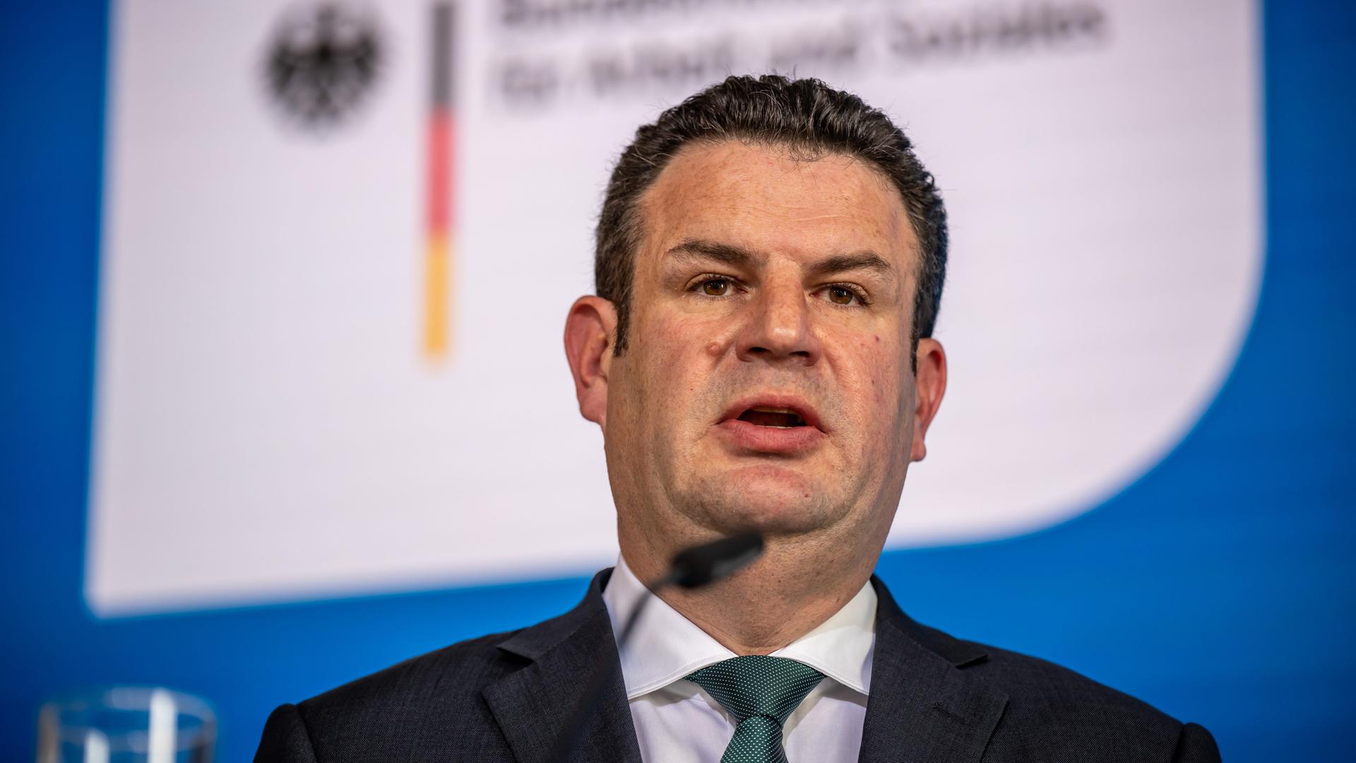 Bundesarbeitsminister - Heil (SPD) sieht Abschaffung des ...