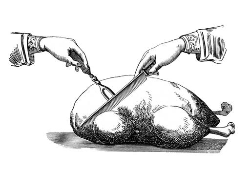 Die historische Schwarzweiß-Illustration zeigt eine gebratene Gans: Eine Hand spießt eine Gabel hinein und eine andere schneidet mit einem Messer einen Flügel ab